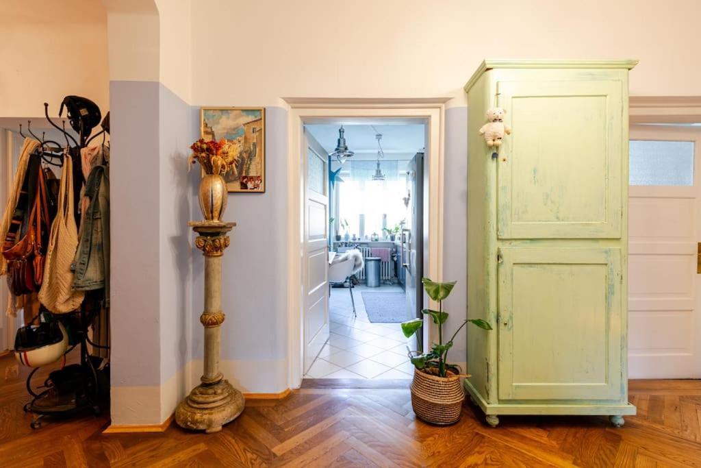 Haus Oktober * München