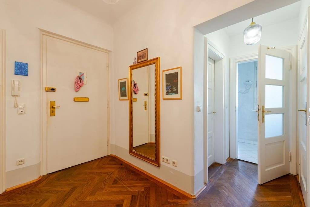 Apartment Haus Oktober